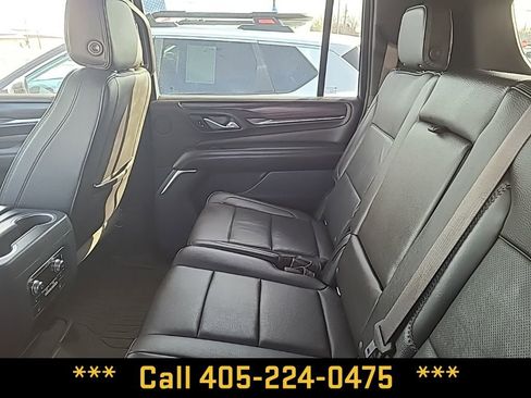 Used 2021 GMC Yukon XL Denali w/ Denali Premium Package image 34