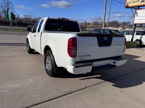 Used 2021 Nissan Frontier S RWD image 6