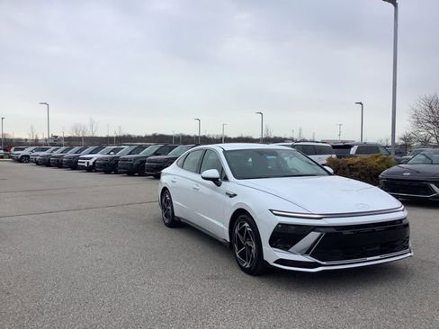 New 2026 Hyundai Sonata SEL AWD/4WD image 3