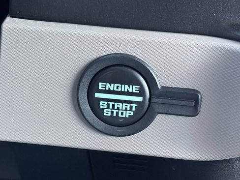 Used 2023 Ford Bronco Wildtrak image 27