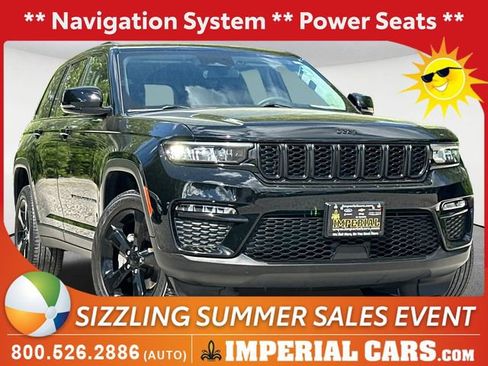 Used 2023 Jeep Grand Cherokee Limited w/ Black Appearance Package AWD/4WD image 1