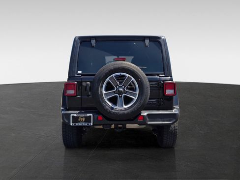 Used 2023 Jeep Wrangler Unlimited Sahara w/ Cold Weather Group AWD/4WD image 5