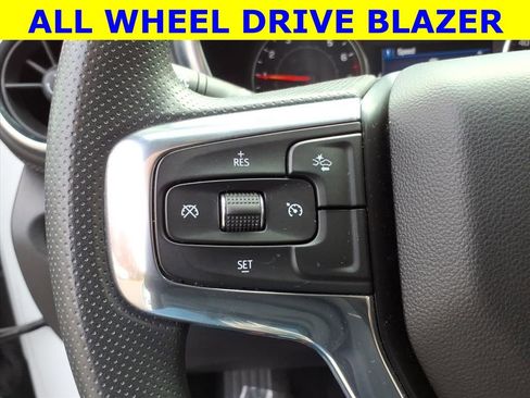 Used 2022 Chevrolet Blazer LT image 17