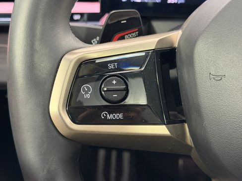 Used 2024 BMW 540i xDrive w/ Executive Package image 16