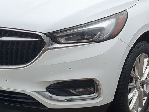 Used 2019 Buick Enclave Premium w/ Experience Buick Package image 18