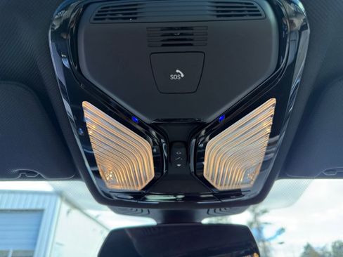 Used 2018 BMW 530e image 19