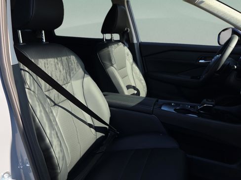 New 2026 Nissan Rogue SV FWD image 15