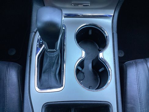 Used 2019 Jeep Grand Cherokee Limited image 26