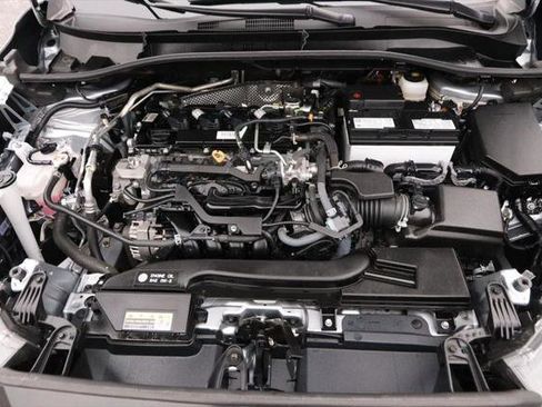 Certified 2024 Toyota Corolla Cross LE image 26