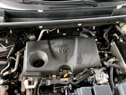 Used 2024 Toyota RAV4 XLE Premium AWD/4WD image 33