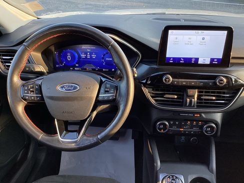 Used 2021 Ford Escape SEL w/ SEL Stealth AWD Package image 17