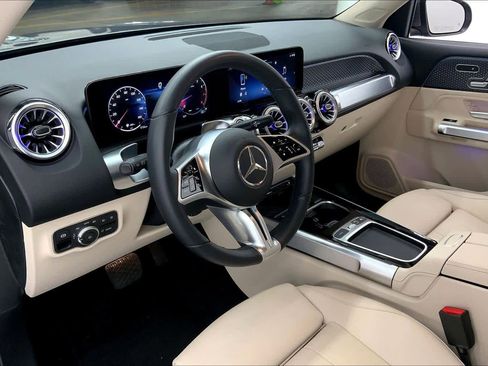 Used 2026 Mercedes-Benz GLB 250 image 21