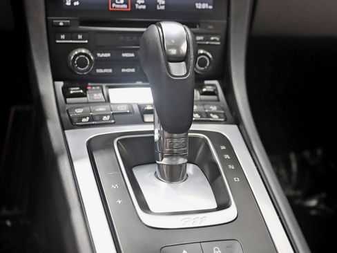 Used 2017 Porsche 911 Turbo AWD/4WD image 24
