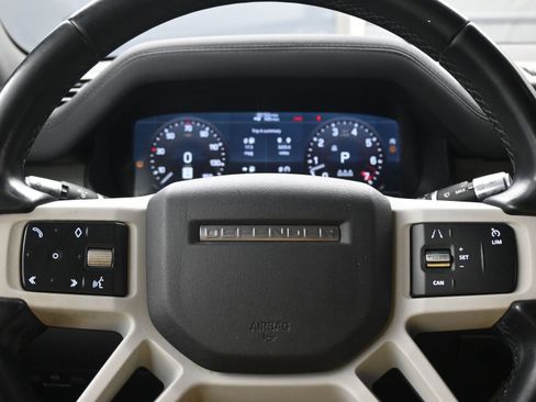 Used 2021 Land Rover Defender 110 SE image 18