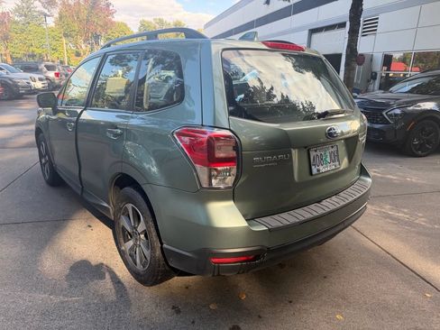Used 2017 Subaru Forester 2.5i w/ Alloy Wheel Package AWD/4WD image 6