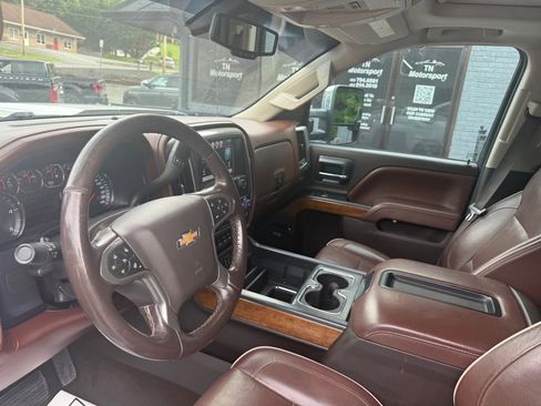 Used 2015 Chevrolet Silverado 2500 High Country w/ Duramax Plus Package AWD/4WD image 37