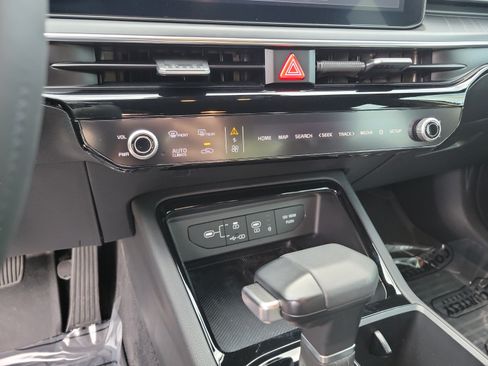 Certified 2025 Kia K5 GT-Line FWD image 28