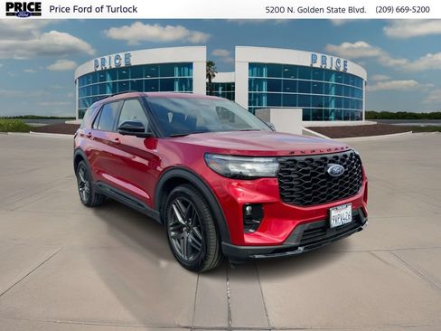 Used 2026 Ford Explorer ST-Line w/ ST-Line Street Pack RWD image 3