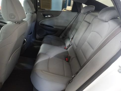 Used 2018 Chevrolet Malibu LT FWD image 20