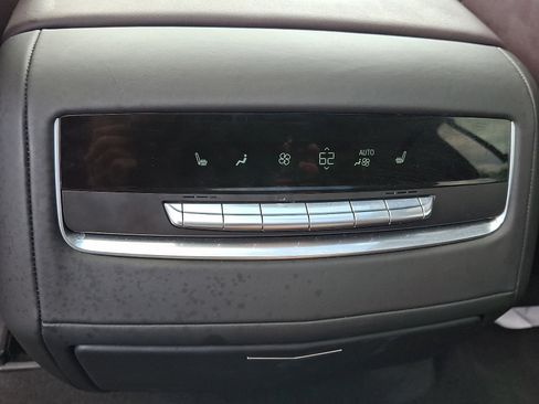 Certified 2023 Cadillac Escalade ESV Sport Platinum w/ LPO, ONYX Package AWD/4WD image 29