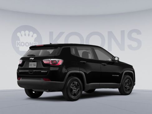 Used 2018 Jeep Compass Sport AWD/4WD image 4