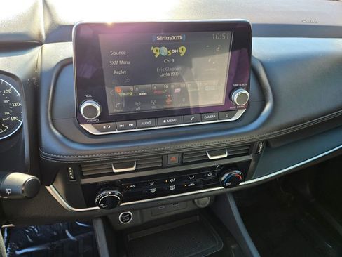 Certified 2021 Nissan Rogue S image 25