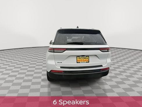 Used 2024 Jeep Grand Cherokee Altitude image 7