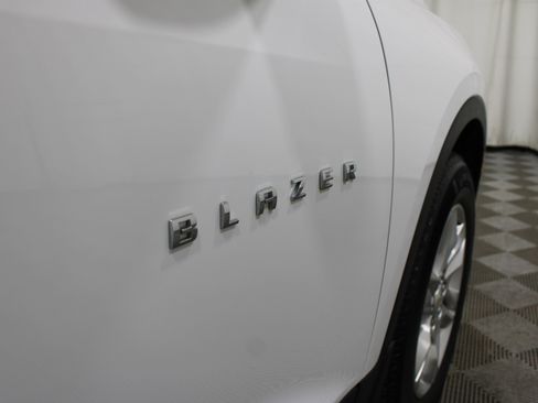 Used 2020 Chevrolet Blazer LT AWD/4WD image 29