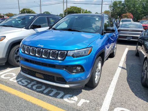 Used 2025 Jeep Compass Limited AWD/4WD image 1