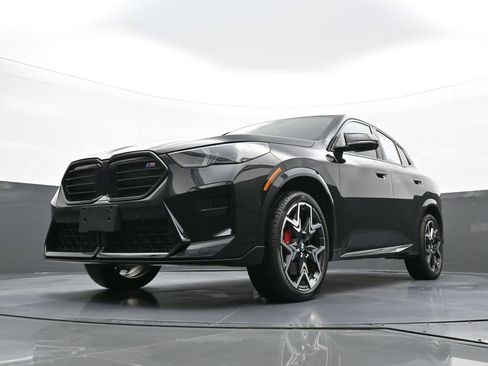 Used 2025 BMW X2 M35i w/ Premium Package image 25