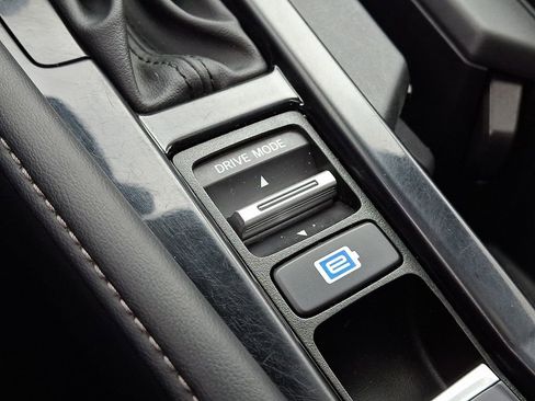 Used 2023 Honda Accord Touring image 28
