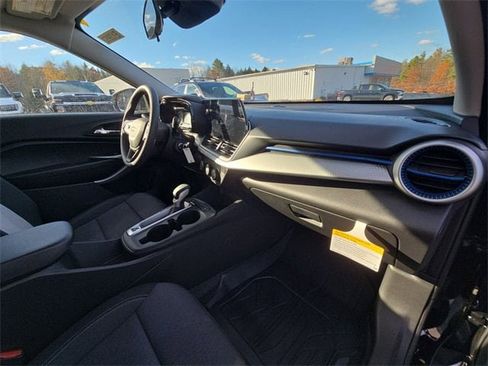 New 2026 Chevrolet Trax LS image 30