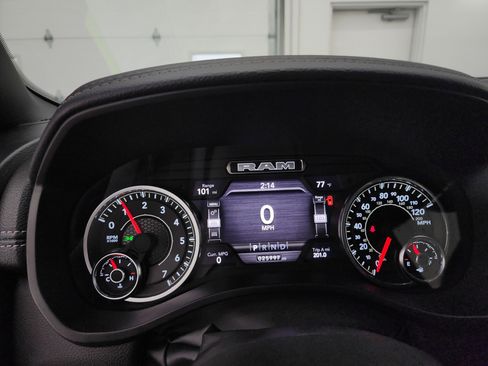 Used 2024 RAM 1500 Laramie image 10