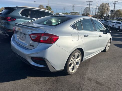Used 2018 Chevrolet Cruze Premier image 7