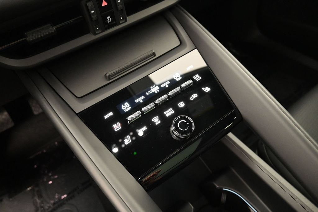 Certified 2026 Porsche Macan Electric RWD image 23