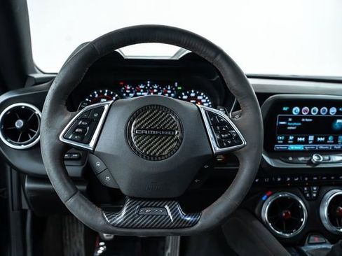 Used 2017 Chevrolet Camaro ZL1 image 26