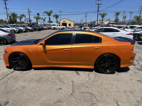 Used 2018 Dodge Charger R/T Scat Pack w/ Dynamics Package RWD image 13