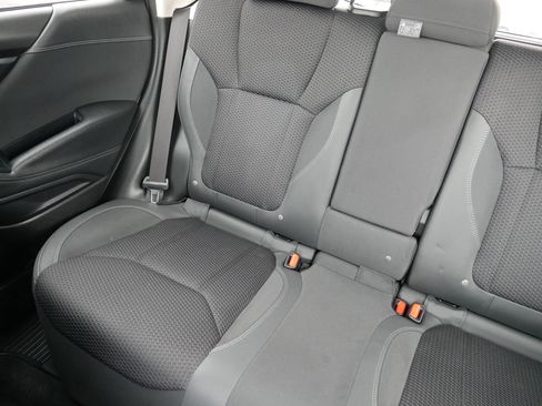 Used 2024 Subaru Forester Premium image 12