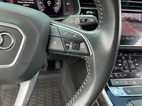 Used 2019 Audi Q8 Premium Plus AWD/4WD image 29
