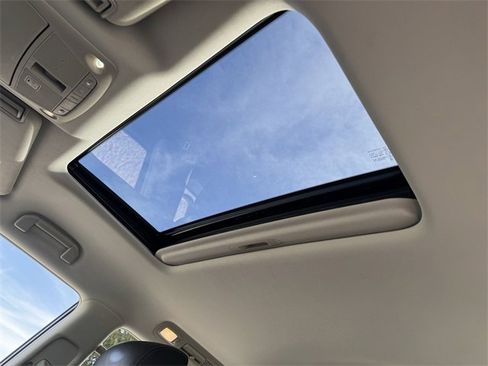 Used 2019 Nissan Armada Platinum w/ Captain's Chairs Package image 31