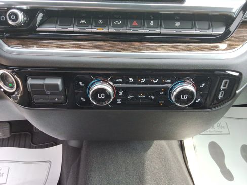 Used 2026 GMC Sierra 1500 SLE AWD/4WD image 22