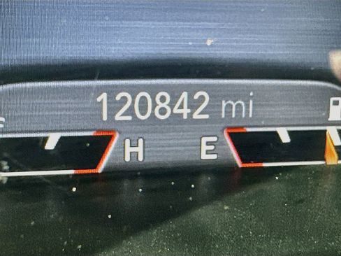 Used 2019 Jeep Cherokee Limited AWD/4WD image 19