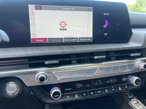 Used 2023 Kia Telluride EX w/ EX Captain's Chair Package FWD image 18