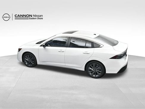 New 2026 Nissan Sentra SL w/ Floor Mat Package FWD image 33