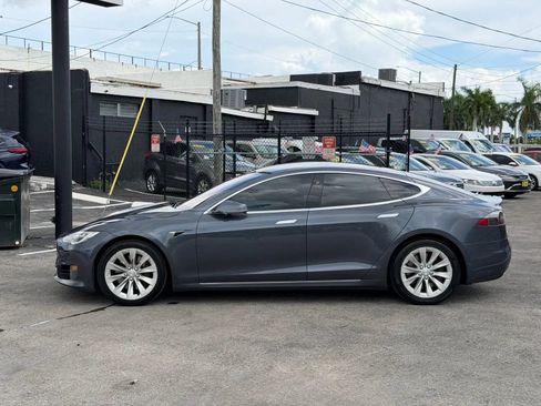 Used 2017 Tesla Model S 75 RWD image 8