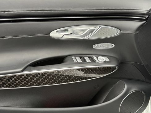 Used 2022 Genesis GV70 3.5T Sport w/ Sport Prestige Package image 17