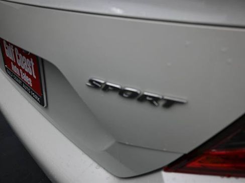 Used 2021 Honda Civic Sport image 5