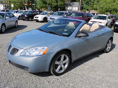 Used 2007 Pontiac G6 GT w/ Premium Package FWD image 2