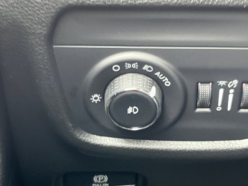 New 2025 Jeep Grand Cherokee L Limited image 21