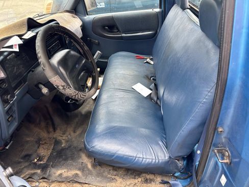 Used 1994 Ford Ranger XL RWD image 4